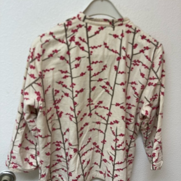 GARNET HILL 💯 Percent Cotton Flannel Pajama Top (L) - Picture 6 of 6